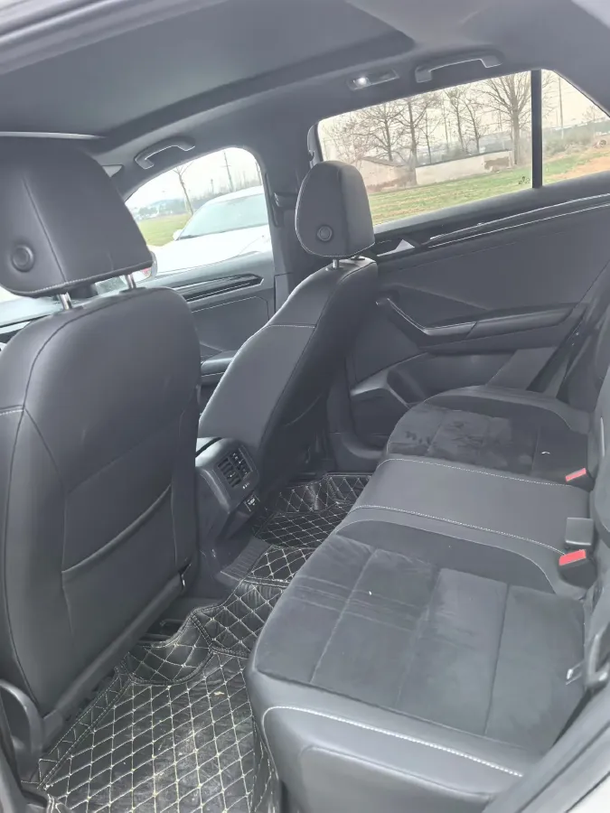 2019 Volkswagen T-Roc 1.4T 150HP L4 7DCT,autocango,china used car exporter,china ev exporter,chinese used car exporter,chinese used ev exporter