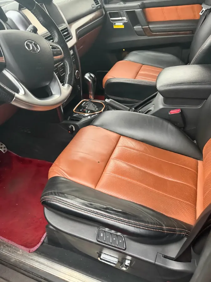 2017 Beijing BJ80 2.3T 250HP L4 6AT,autocango,china used car exporter,china ev exporter,chinese used car exporter,chinese used ev exporter