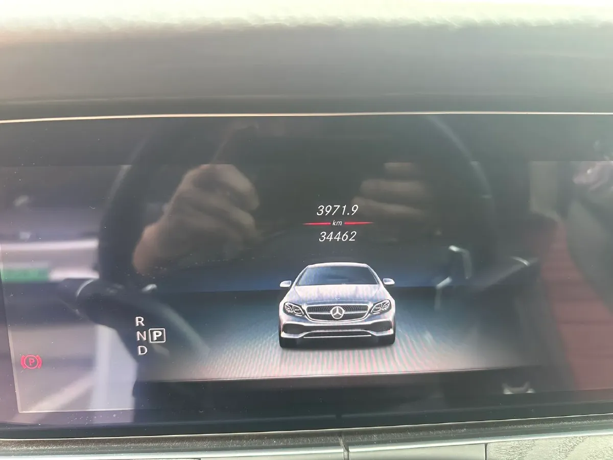 2020 Mercedes-Benz E Class 1.5T 184HP L4 9AT,autocango,china used car exporter,china ev exporter,chinese used car exporter,chinese used ev exporter