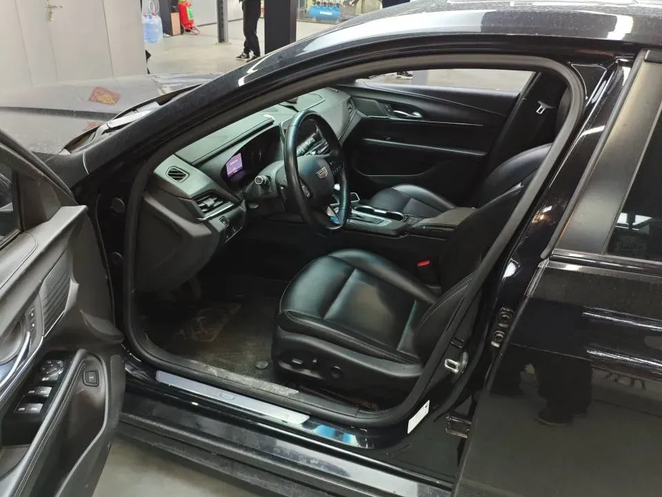 2021 Cadillac CT4 2.0T 237HP L4 8AT,autocango,china used car exporter,china ev exporter,chinese used car exporter,chinese used ev exporter