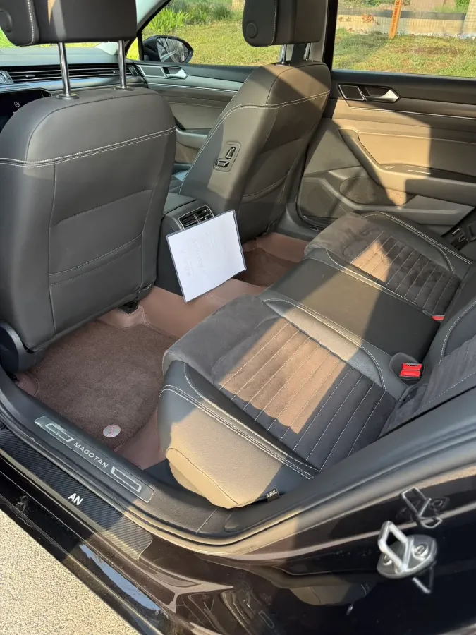 2020 Volkswagen Magotan 2.0T 186HP L4 7DCT,autocango,china used car exporter,china ev exporter,chinese used car exporter,chinese used ev exporter
