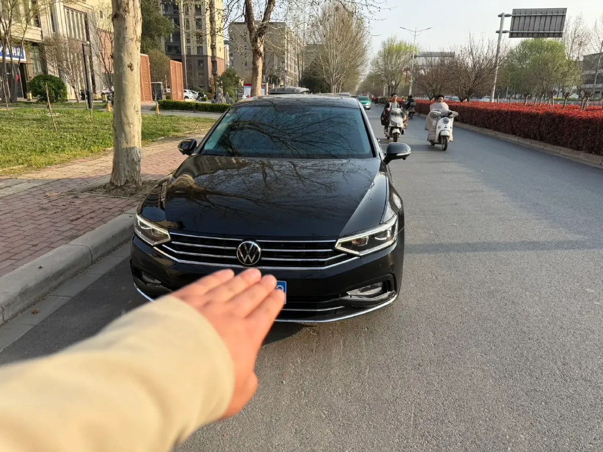 2020 Volkswagen Magotan 2.0T 186HP L4 7DCT,autocango,china used car exporter,china ev exporter,chinese used car exporter,chinese used ev exporter