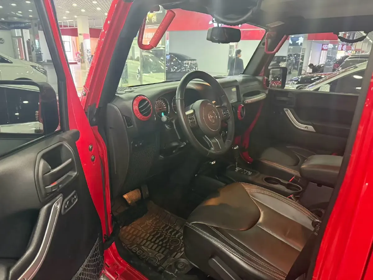 2017 Jeep Wrangler 3.6L 284HP V6 5AT,autocango,china used car exporter,china ev exporter,chinese used car exporter,chinese used ev exporter