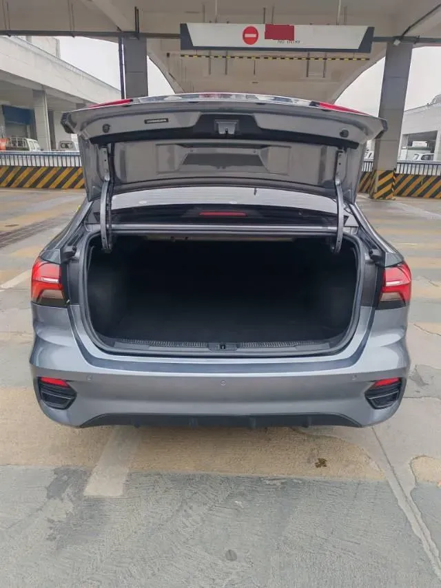 2021 Roewe i5 1.5L 120HP L4 CVT,autocango,china used car exporter,china ev exporter,chinese used car exporter,chinese used ev exporter