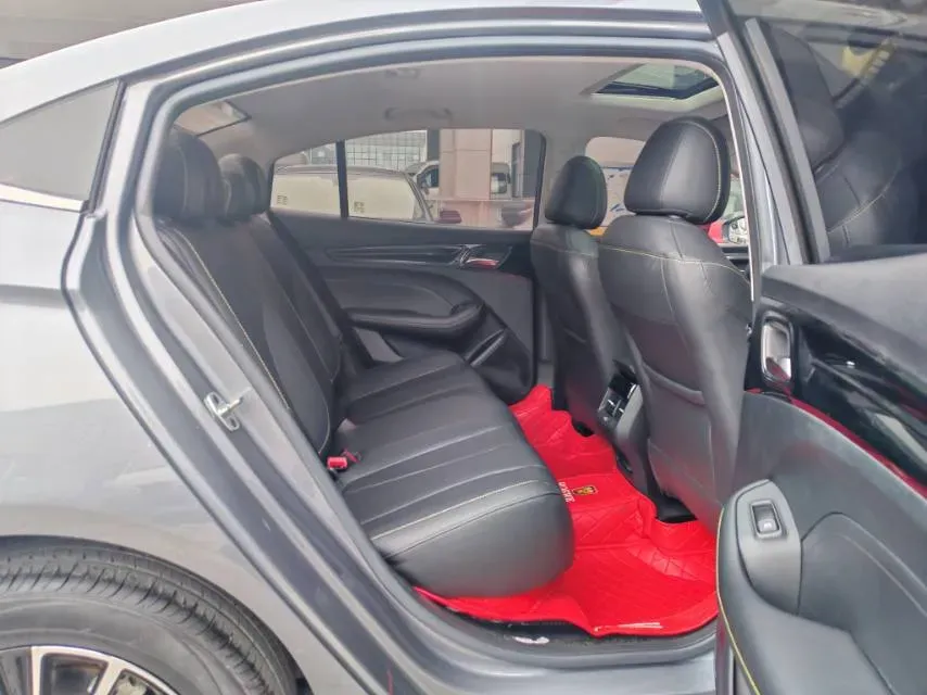 2021 Roewe i5 1.5L 120HP L4 CVT,autocango,china used car exporter,china ev exporter,chinese used car exporter,chinese used ev exporter