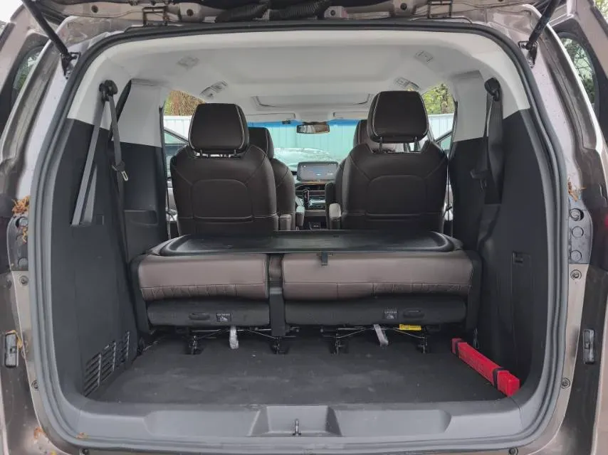 2022 Buick GL8 2.0T 237HP L4 9AT,autocango,china used car exporter,china ev exporter,chinese used car exporter,chinese used ev exporter