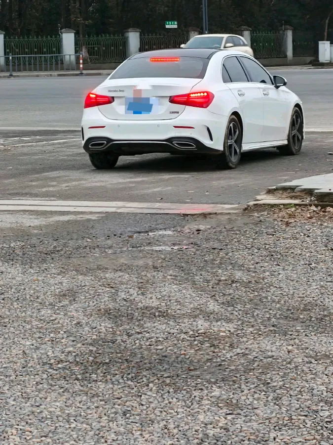 2024 Mercedes-Benz A Class 1.3T 163HP L4 7DCT,autocango,china used car exporter,china ev exporter,chinese used car exporter,chinese used ev exporter