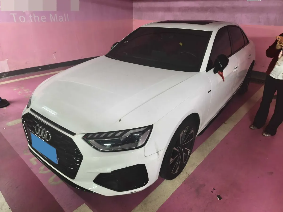 2023 Audi A4L 2.0T 190HP L4 7DCT,autocango,china used car exporter,china ev exporter,chinese used car exporter,chinese used ev exporter