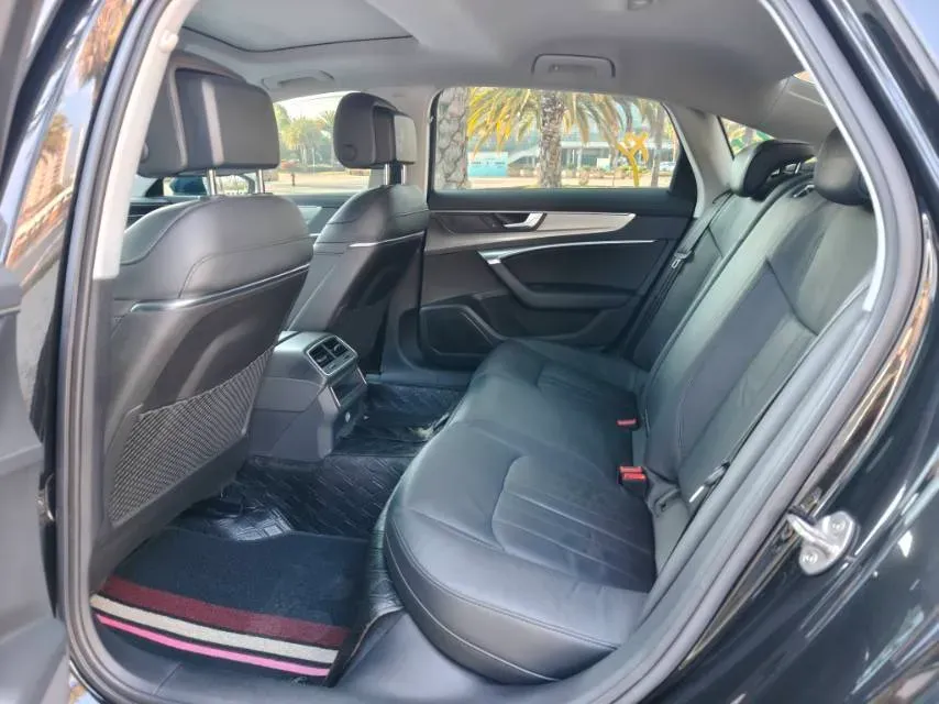 2020 Audi A6L 2.0T 190HP L4 7DCT,autocango,china used car exporter,china ev exporter,chinese used car exporter,chinese used ev exporter