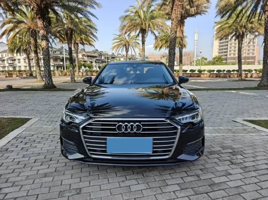 2020 Audi A6L 2.0T 190HP L4 7DCT,autocango,china used car exporter,china ev exporter,chinese used car exporter,chinese used ev exporter