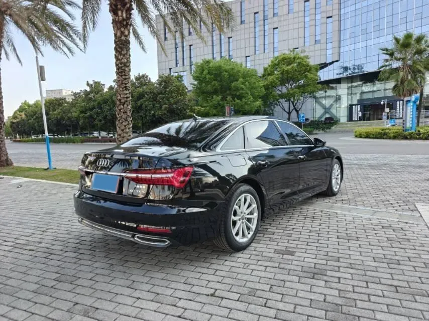 2020 Audi A6L 2.0T 190HP L4 7DCT,autocango,china used car exporter,china ev exporter,chinese used car exporter,chinese used ev exporter
