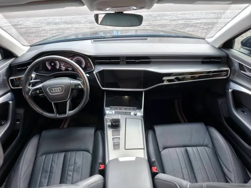 2020 Audi A6L 2.0T 190HP L4 7DCT,autocango,china used car exporter,china ev exporter,chinese used car exporter,chinese used ev exporter