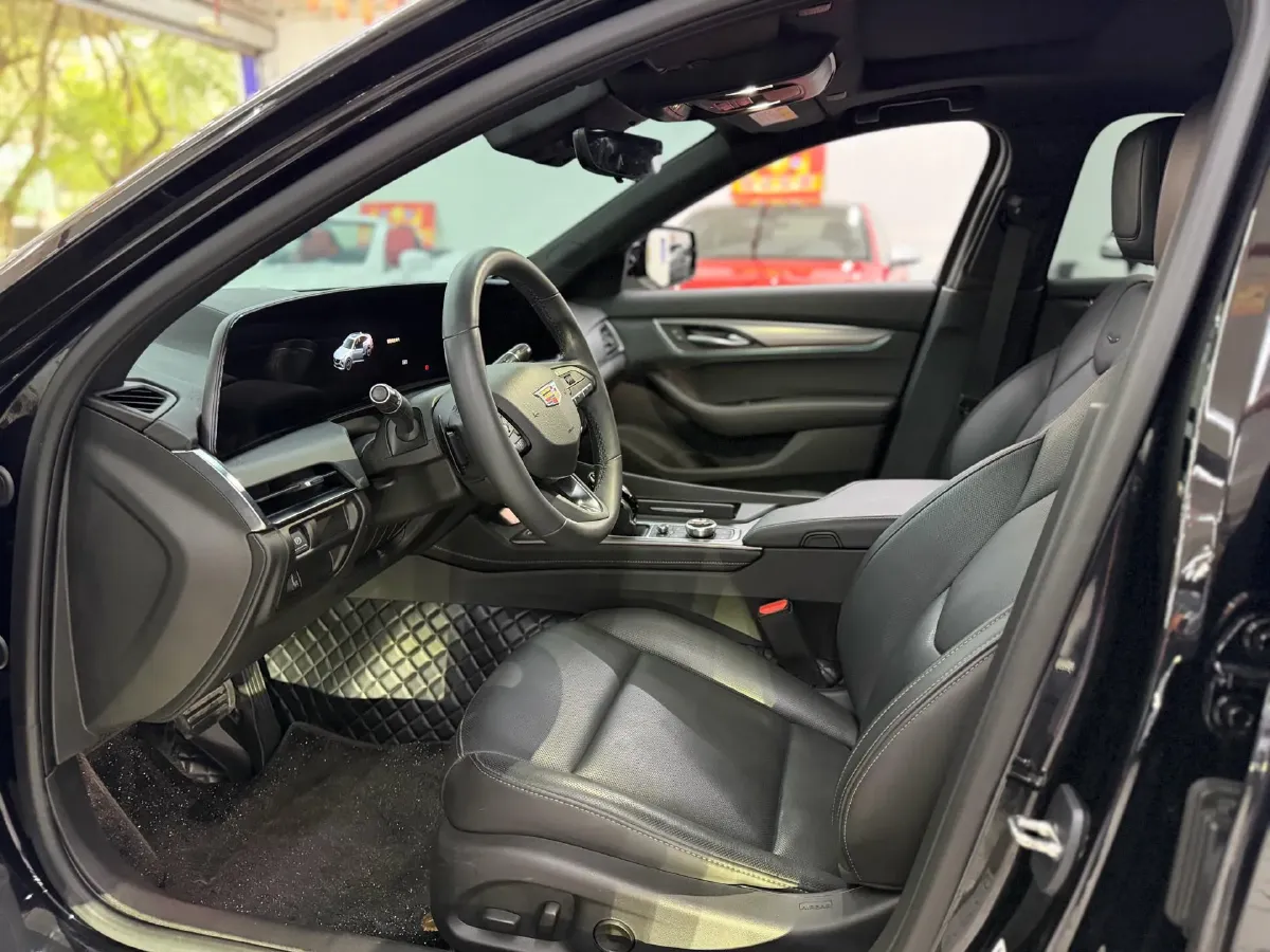 2024 Cadillac CT5 2.0T 237HP L4 10AT,autocango,china used car exporter,china ev exporter,chinese used car exporter,chinese used ev exporter