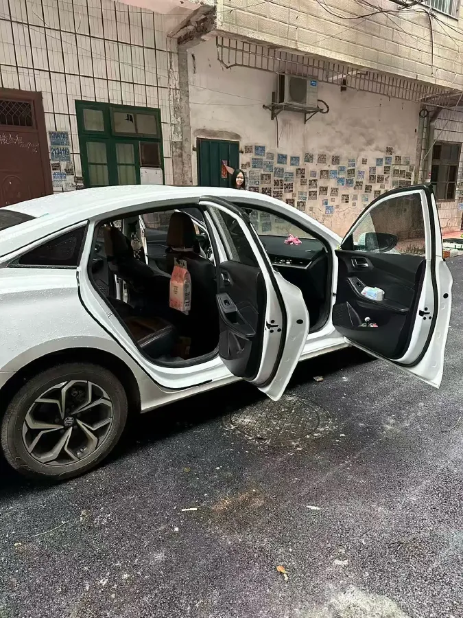 2021 MG 5 1.5L 120HP L4 CVT,autocango,china used car exporter,china ev exporter,chinese used car exporter,chinese used ev exporter