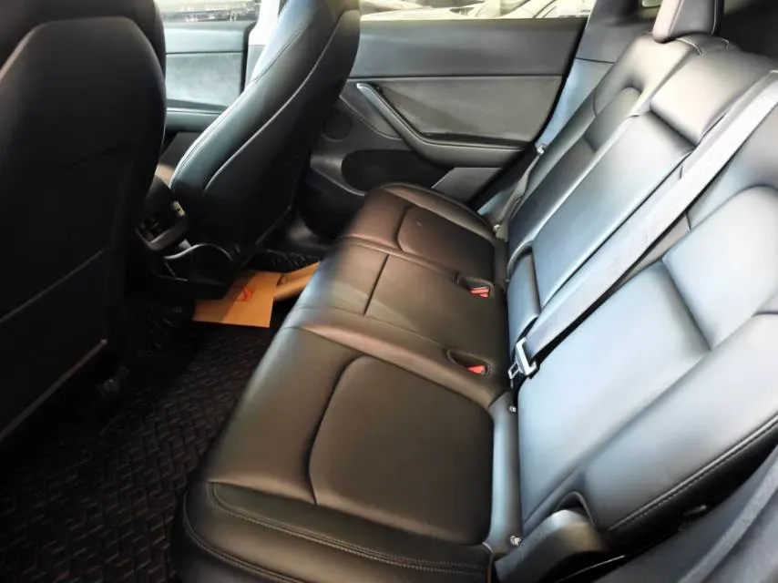 2022 Tesla Model Y BEV 60KWH,autocango,china used car exporter,china ev exporter,chinese used car exporter,chinese used ev exporter