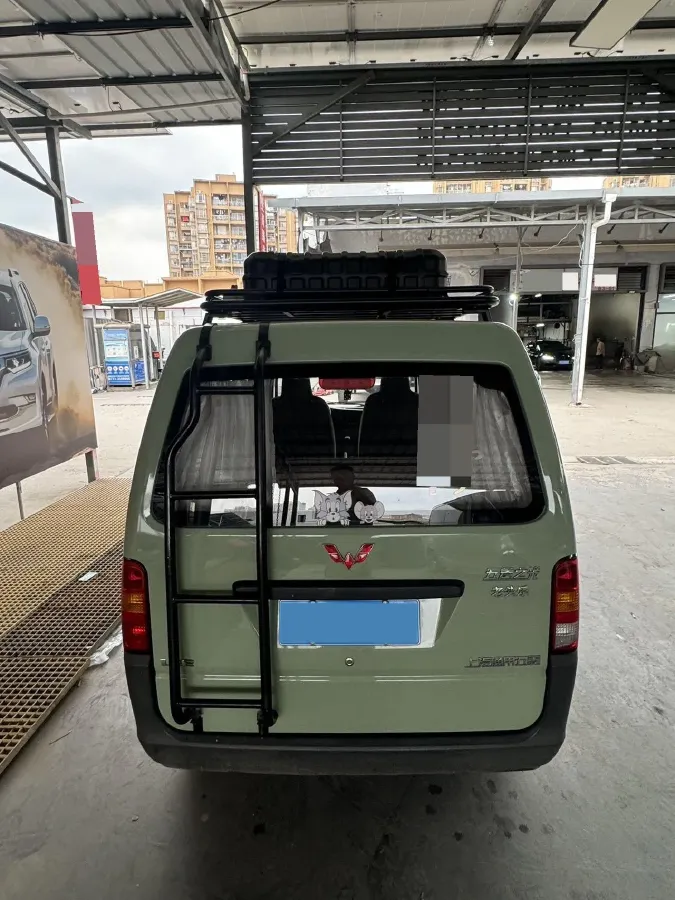 2020 WuLing ZhiGuang 1.2L 76HP L4 5MT,autocango,china used car exporter,china ev exporter,chinese used car exporter,chinese used ev exporter