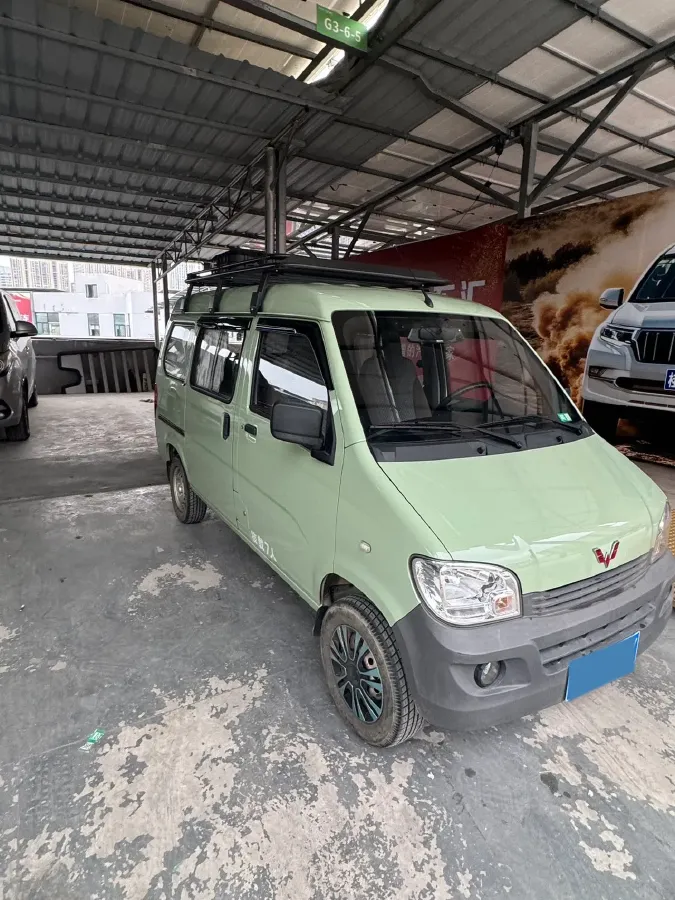 2020 WuLing ZhiGuang 1.2L 76HP L4 5MT,autocango,china used car exporter,china ev exporter,chinese used car exporter,chinese used ev exporter