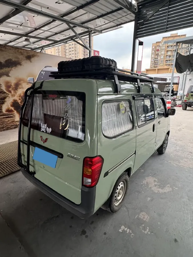 2020 WuLing ZhiGuang 1.2L 76HP L4 5MT,autocango,china used car exporter,china ev exporter,chinese used car exporter,chinese used ev exporter