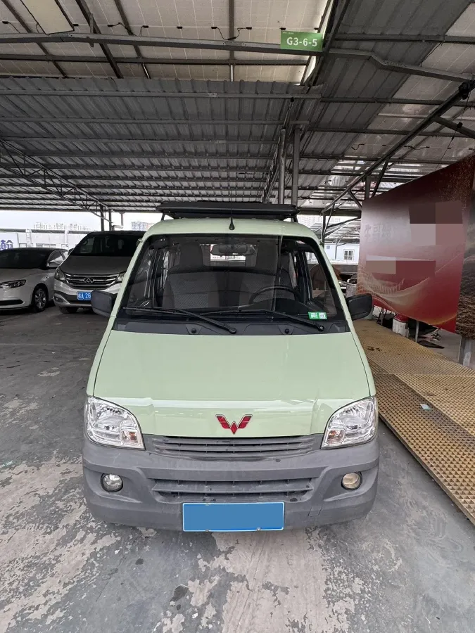 2020 WuLing ZhiGuang 1.2L 76HP L4 5MT,autocango,china used car exporter,china ev exporter,chinese used car exporter,chinese used ev exporter
