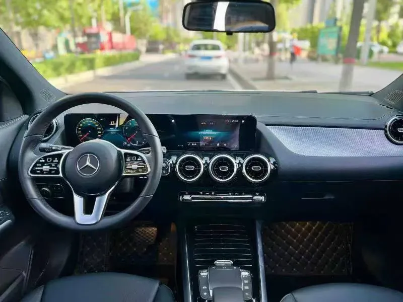 2022 Mercedes-Benz GLA Class 1.3T 163HP L4 7DCT,autocango,china used car exporter,china ev exporter,chinese used car exporter,chinese used ev exporter