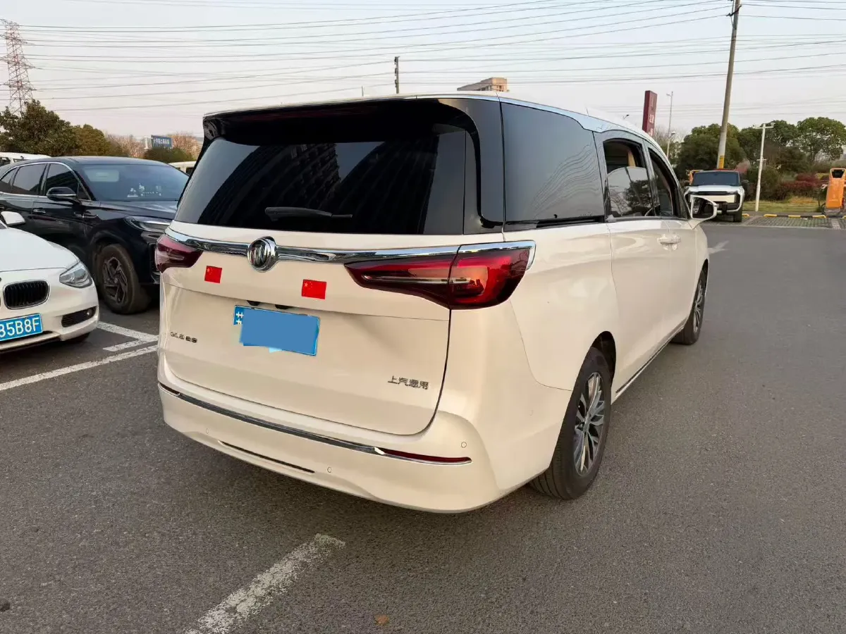 2023 Buick GL8 2.0T 237HP L4 9AT,autocango,china used car exporter,china ev exporter,chinese used car exporter,chinese used ev exporter