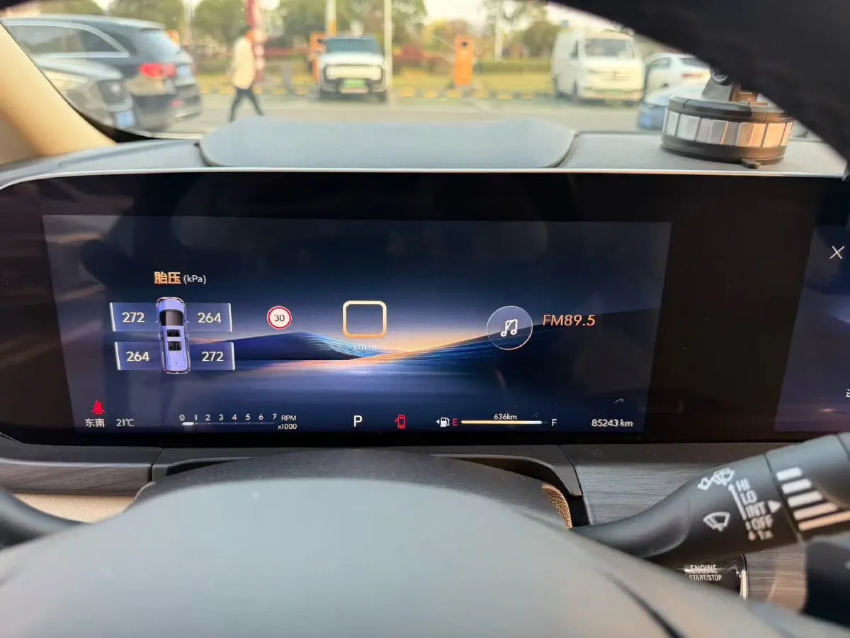 2023 Buick GL8 2.0T 237HP L4 9AT,autocango,china used car exporter,china ev exporter,chinese used car exporter,chinese used ev exporter