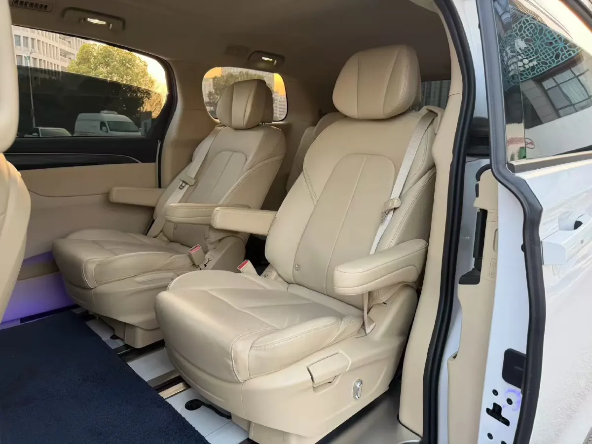 2023 Buick GL8 2.0T 237HP L4 9AT,autocango,china used car exporter,china ev exporter,chinese used car exporter,chinese used ev exporter