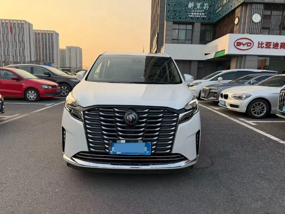 2023 Buick GL8 2.0T 237HP L4 9AT,autocango,china used car exporter,china ev exporter,chinese used car exporter,chinese used ev exporter