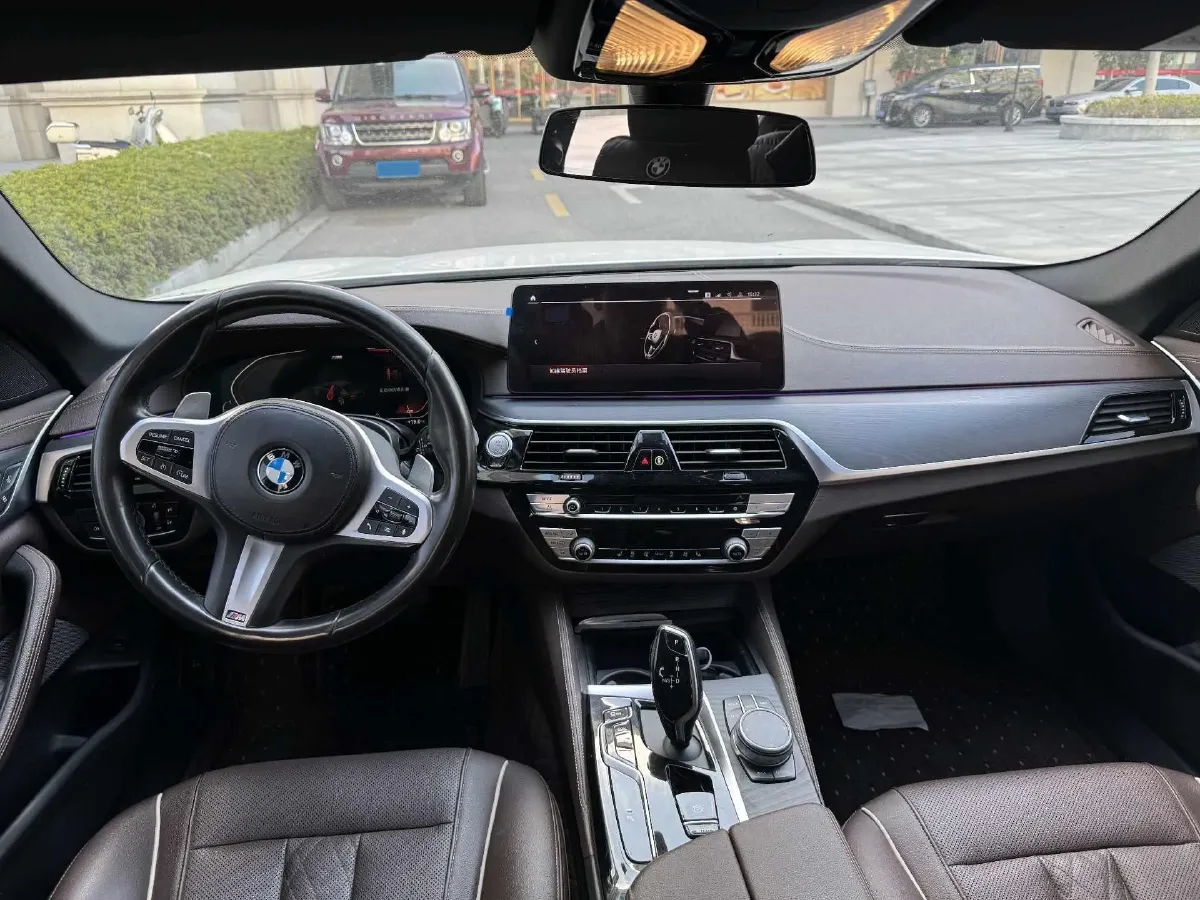 2021 BMW 5 Series 2.0T 252HP L4 8AT,autocango,china used car exporter,china ev exporter,chinese used car exporter,chinese used ev exporter