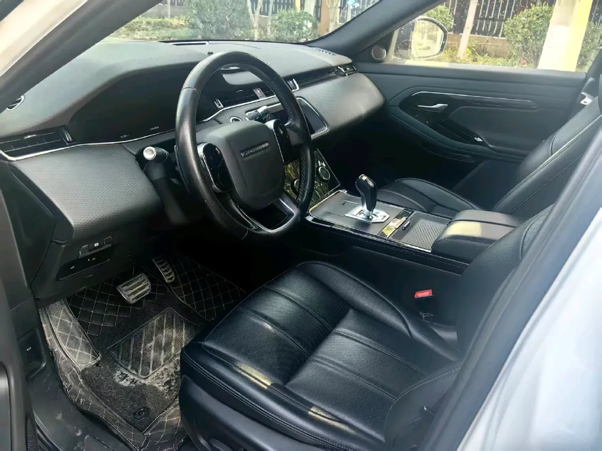 2020 Land Rover Range Rover Evoque 2.0T 249HP L4 9AT,autocango,china used car exporter,china ev exporter,chinese used car exporter,chinese used ev exporter