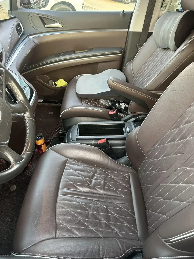 2022 Buick GL8 2.0T 237HP L4 9AT,autocango,china used car exporter,china ev exporter,chinese used car exporter,chinese used ev exporter