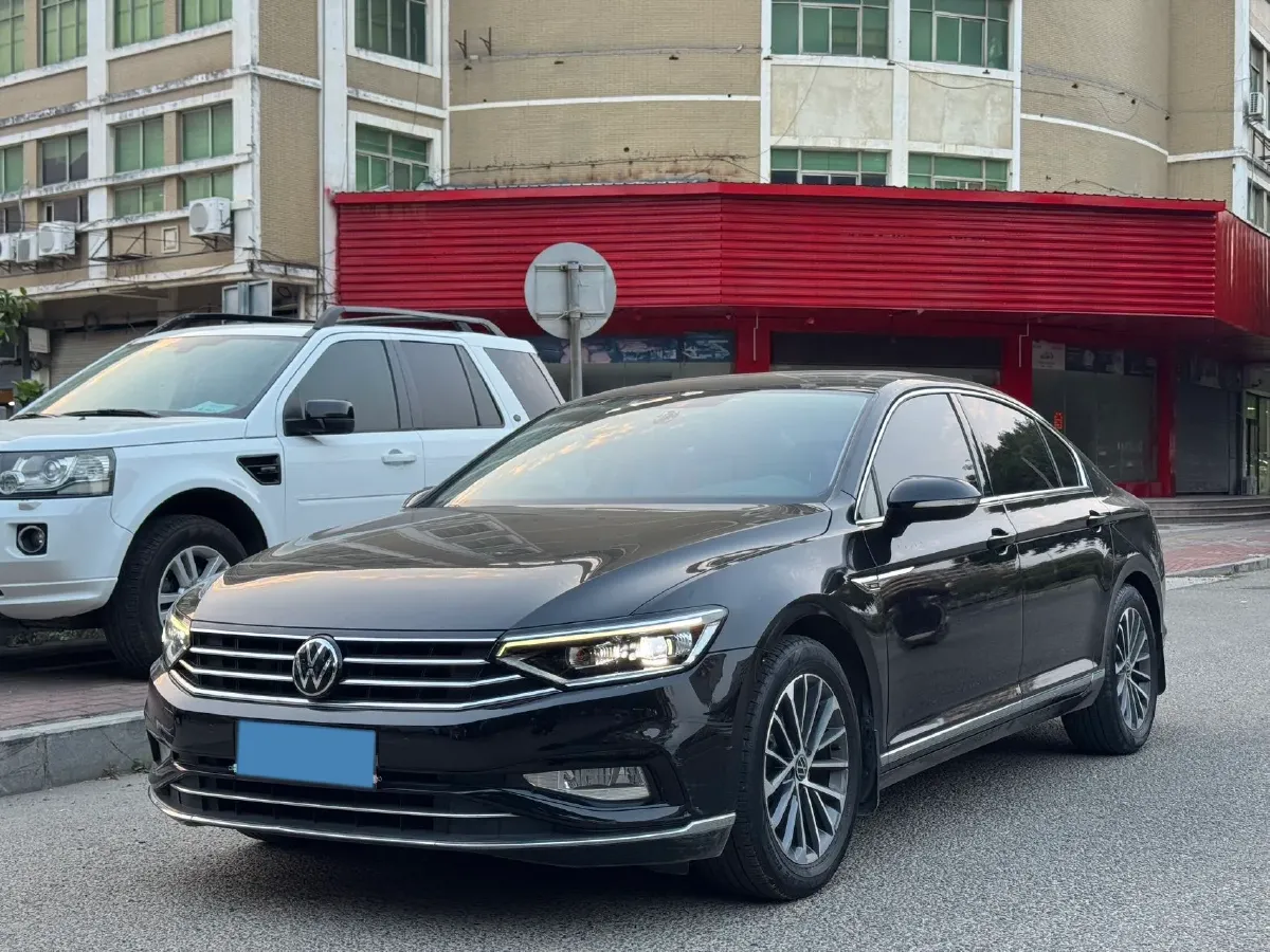 2020 Volkswagen Magotan 1.4T 150HP L4 7DCT,autocango,china used car exporter,china ev exporter,chinese used car exporter,chinese used ev exporter