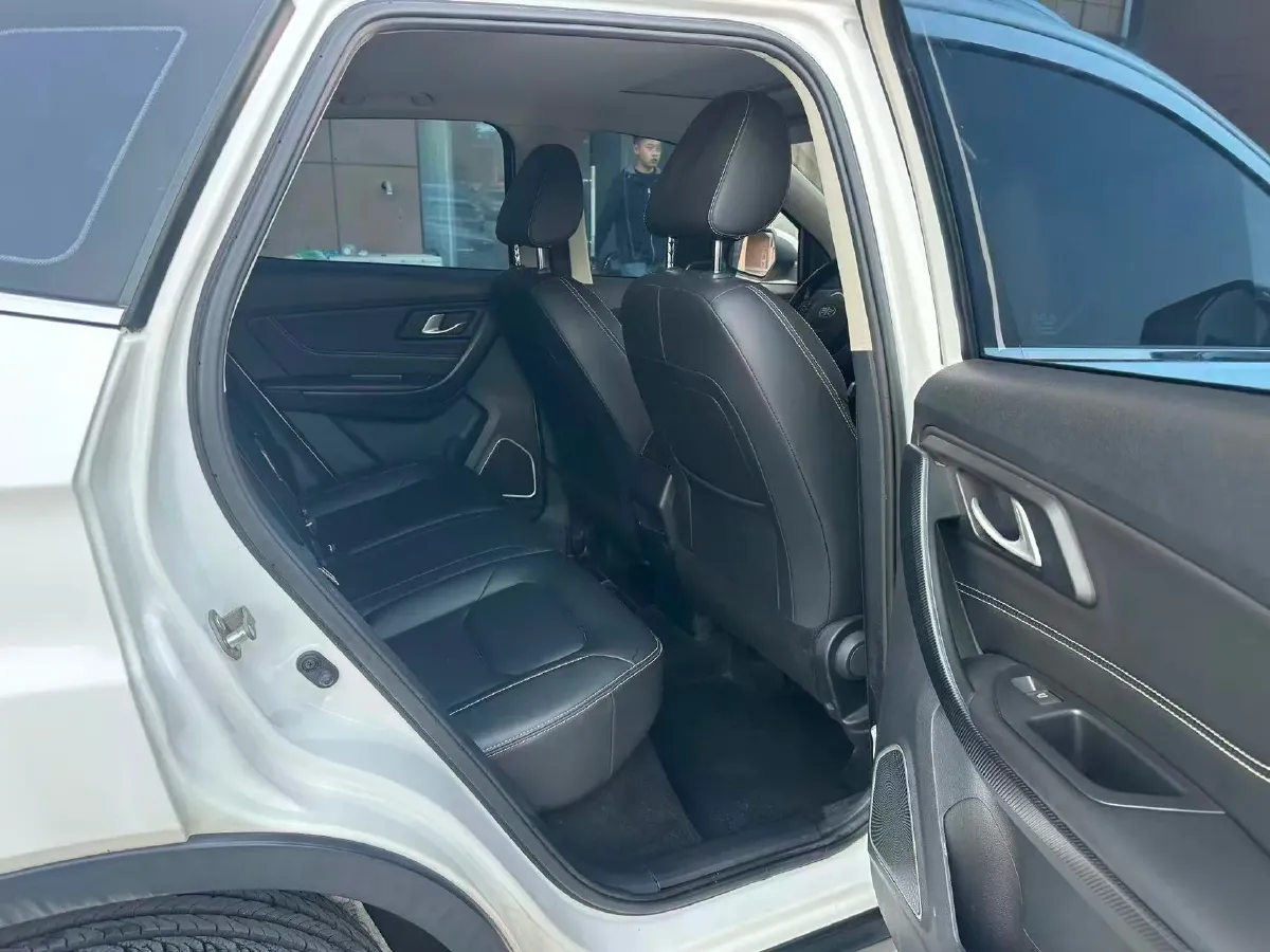 2018 Bestune X40 1.6L 114HP L4 5MT,autocango,china used car exporter,china ev exporter,chinese used car exporter,chinese used ev exporter