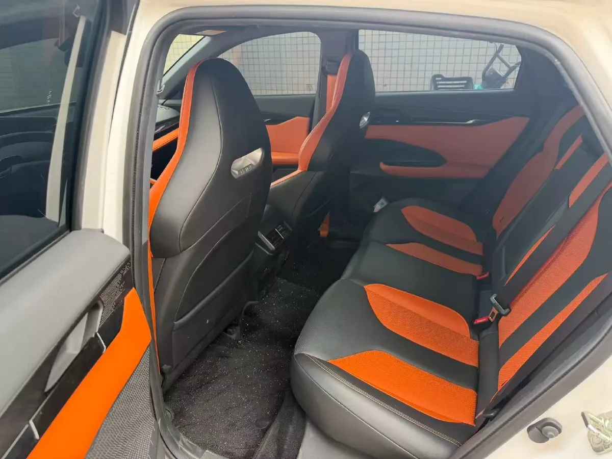 2023 ChangAn UNI-V 1.5T 188HP L4 7DCT,autocango,china used car exporter,china ev exporter,chinese used car exporter,chinese used ev exporter