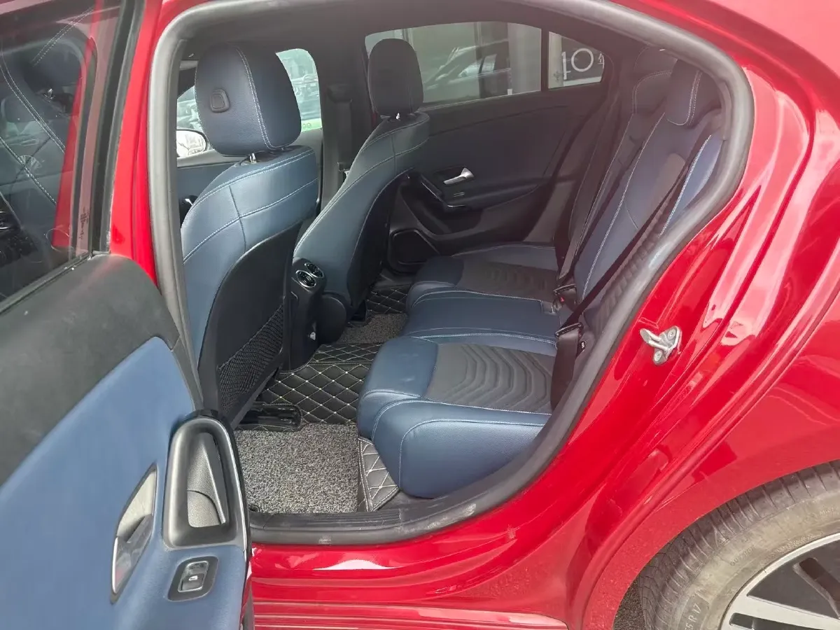 2021 Mercedes-Benz A Class 1.3T 136HP L4 7DCT,autocango,china used car exporter,china ev exporter,chinese used car exporter,chinese used ev exporter