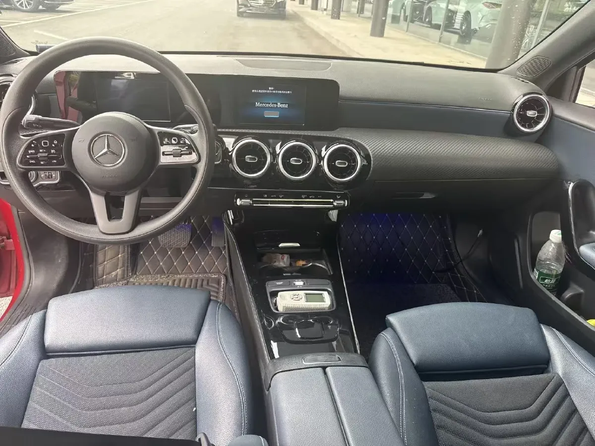 2021 Mercedes-Benz A Class 1.3T 136HP L4 7DCT,autocango,china used car exporter,china ev exporter,chinese used car exporter,chinese used ev exporter