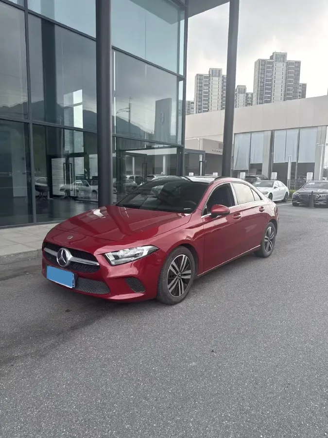 2021 Mercedes-Benz A Class 1.3T 136HP L4 7DCT,autocango,china used car exporter,china ev exporter,chinese used car exporter,chinese used ev exporter