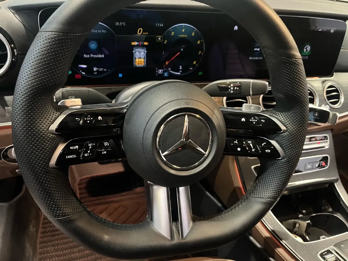 2021 Mercedes-Benz E Class 2.0T 258HP L4 9AT,autocango,china used car exporter,china ev exporter,chinese used car exporter,chinese used ev exporter