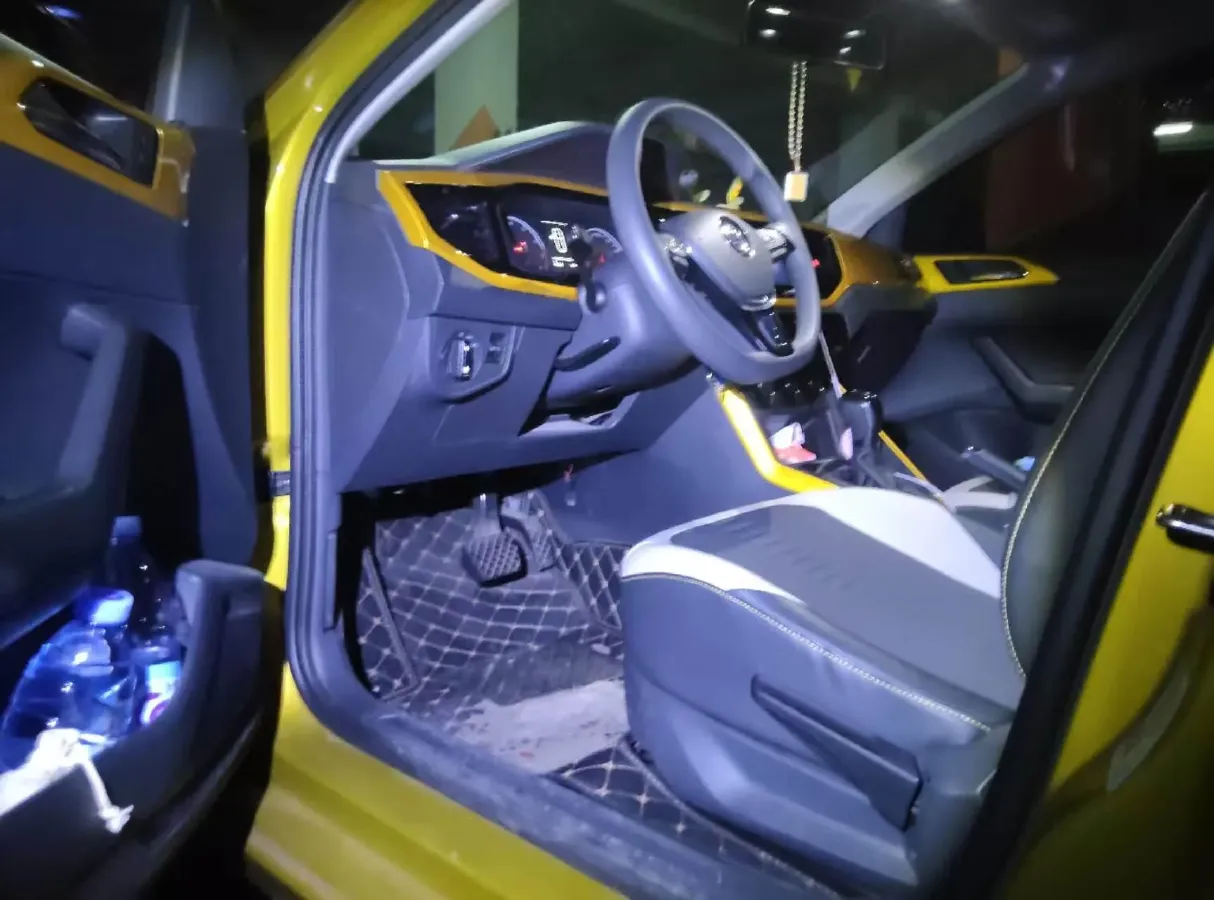 2019 Volkswagen Polo 1.5L 113HP L4 6AT,autocango,china used car exporter,china ev exporter,chinese used car exporter,chinese used ev exporter