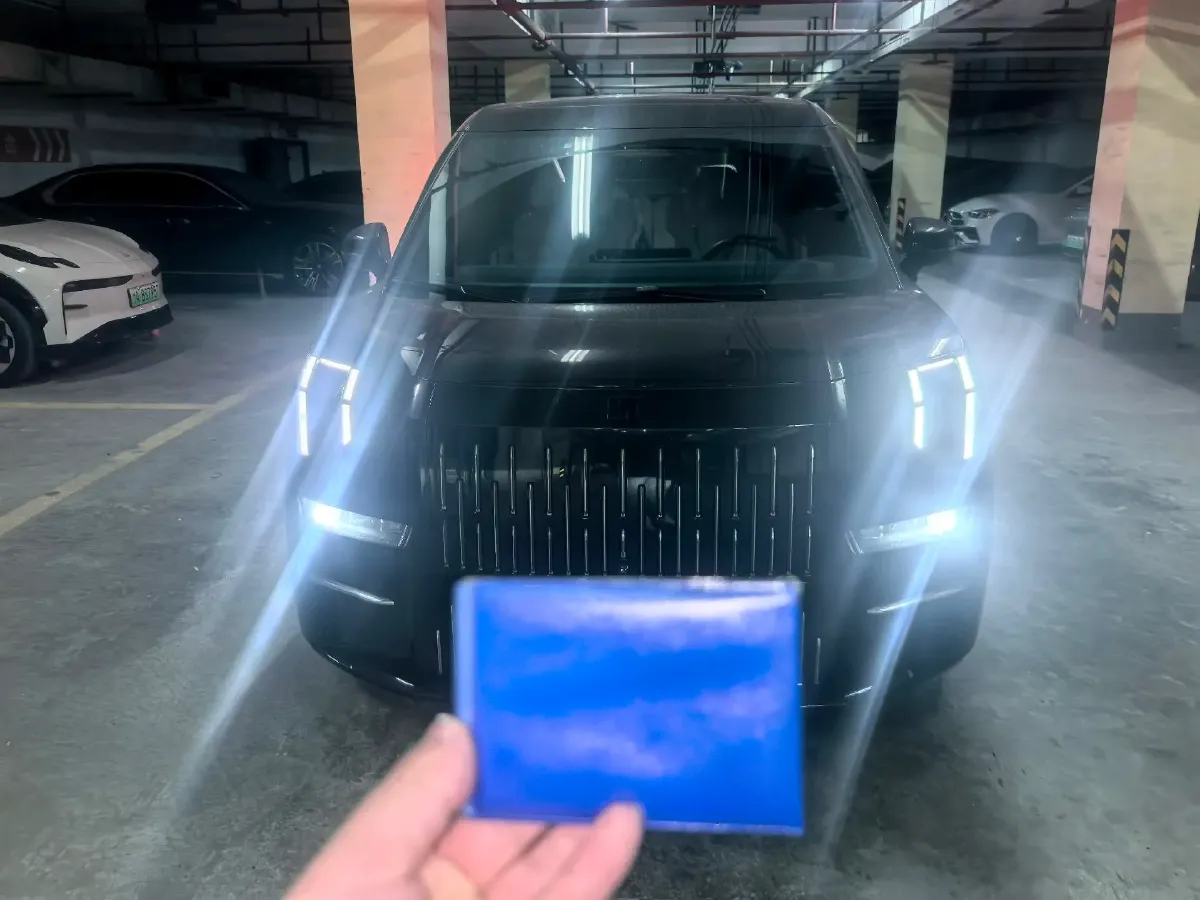 2022 Zeekr 009 BEV 116KWH,autocango,china used car exporter,china ev exporter,chinese used car exporter,chinese used ev exporter