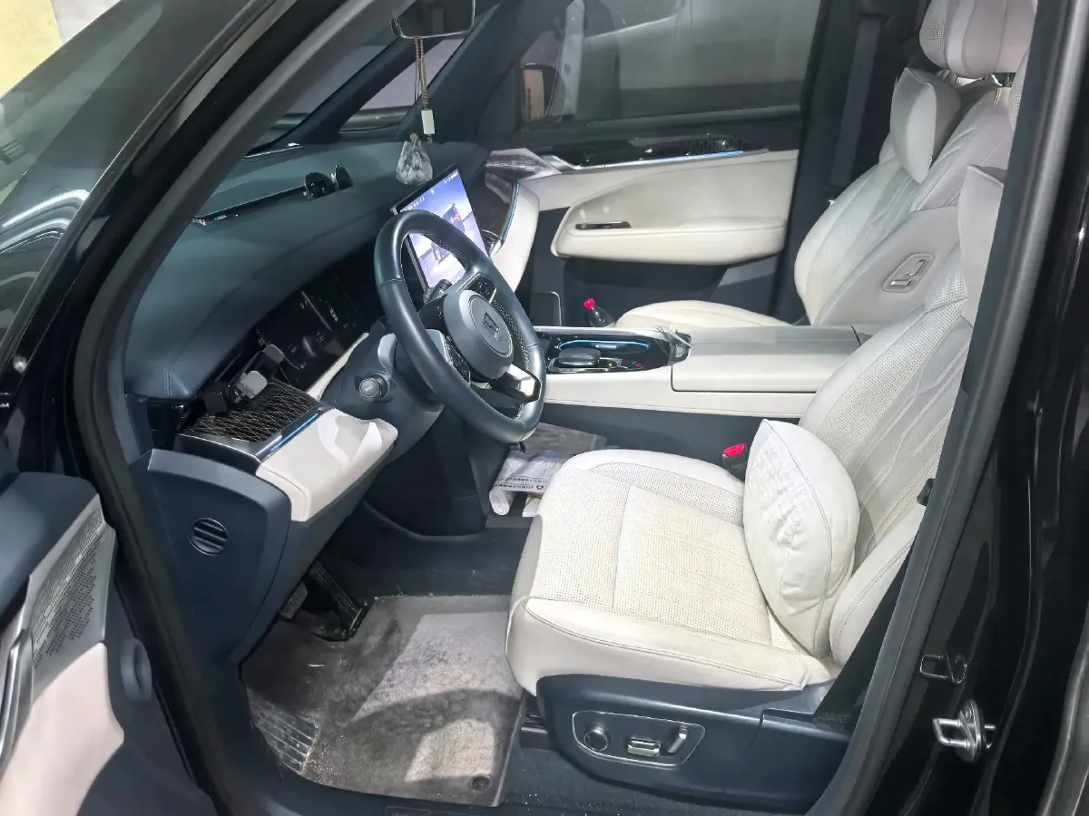 2022 Zeekr 009 BEV 116KWH,autocango,china used car exporter,china ev exporter,chinese used car exporter,chinese used ev exporter