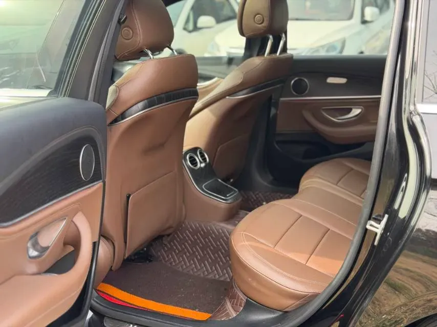 2021 Mercedes-Benz E Class 2.0T 258HP L4 9AT,autocango,china used car exporter,china ev exporter,chinese used car exporter,chinese used ev exporter