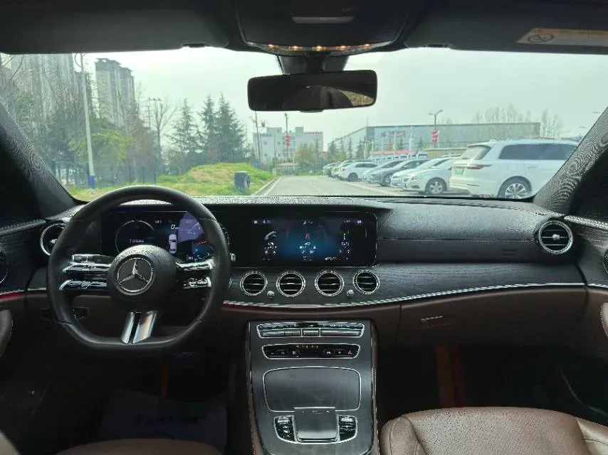 2021 Mercedes-Benz E Class 2.0T 258HP L4 9AT,autocango,china used car exporter,china ev exporter,chinese used car exporter,chinese used ev exporter