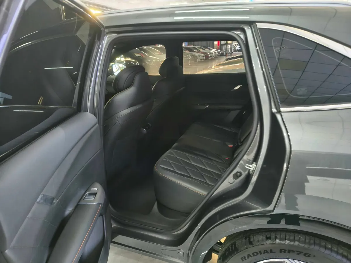 2025 ChangAn CS75 Plus 1.5T 192HP L4 8AT,autocango,china used car exporter,china ev exporter,chinese used car exporter,chinese used ev exporter