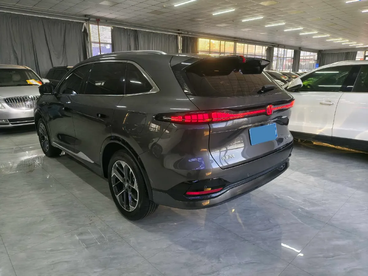 2025 ChangAn CS75 Plus 1.5T 192HP L4 8AT,autocango,china used car exporter,china ev exporter,chinese used car exporter,chinese used ev exporter