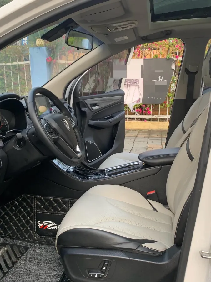 2017 BaoJun 730 1.5T 150HP L4 6DCT,autocango,china used car exporter,china ev exporter,chinese used car exporter,chinese used ev exporter