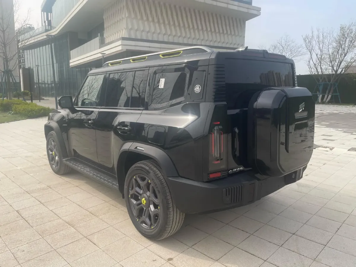 2024 Jetour ShanHai TravellerC-DM 1.5T 156HP L4 3DHT PHEV 43.24KWH,autocango,china used car exporter,china ev exporter,chinese used car exporter,chinese used ev exporter