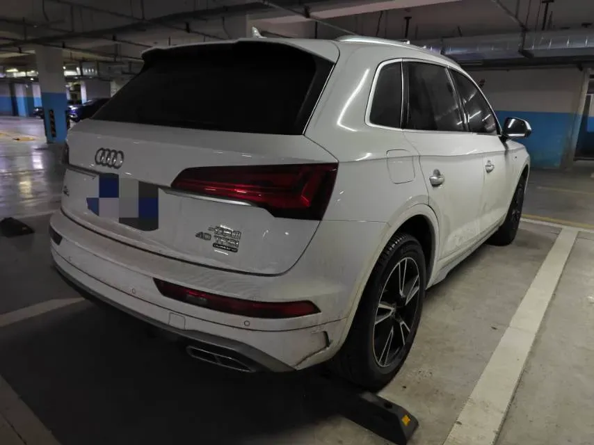 2022 Audi Q5L 2.0T 190HP L4 7DCT,autocango,china used car exporter,china ev exporter,chinese used car exporter,chinese used ev exporter