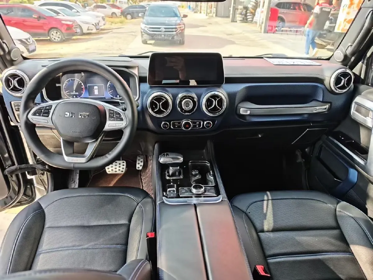 2020 Beijing BJ40 2.0T 224HP L4 8AT,autocango,china used car exporter,china ev exporter,chinese used car exporter,chinese used ev exporter