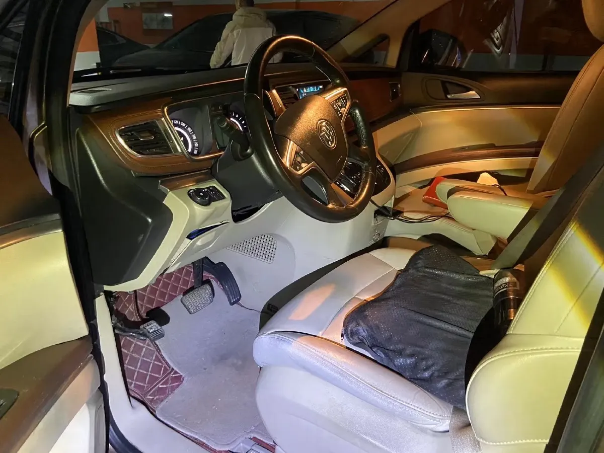 2018 Buick GL8 2.0T 260HP L4 6AT,autocango,china used car exporter,china ev exporter,chinese used car exporter,chinese used ev exporter